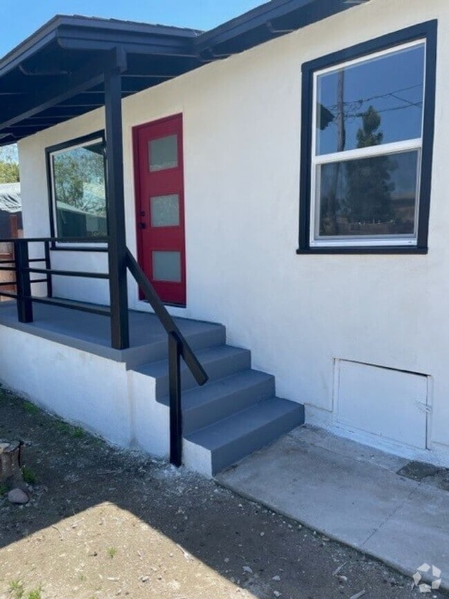 Building Photo - Updated Home Available on A Street