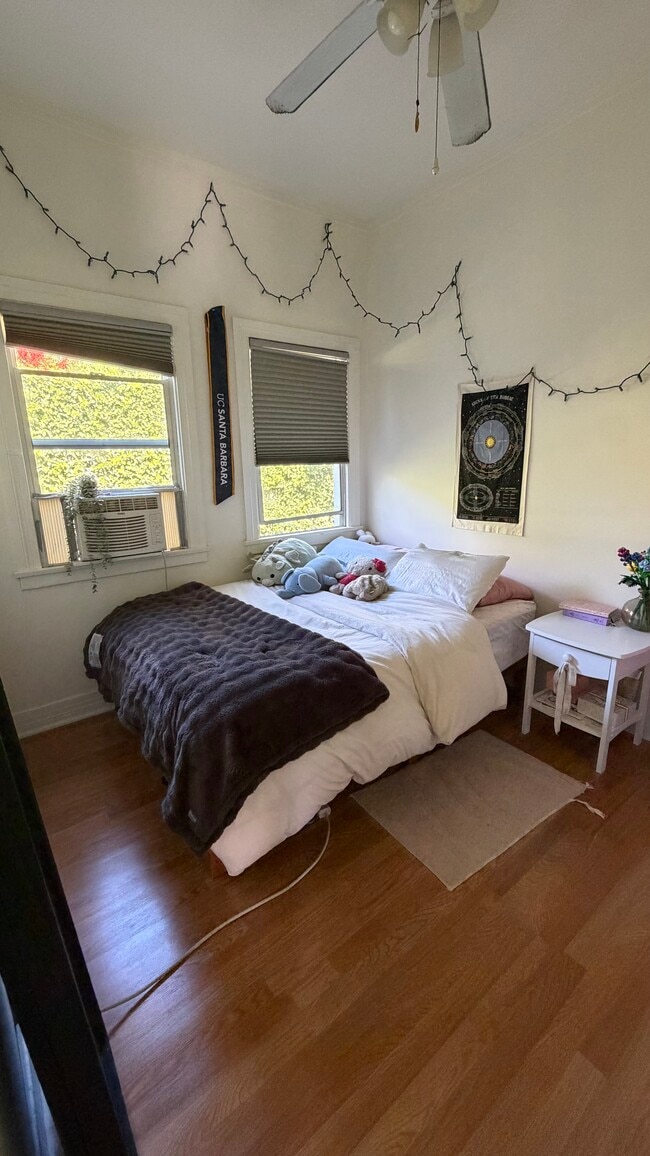 Bed Room - 2409 N Beachwood Dr Unit 2409