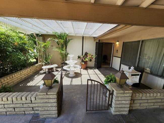 Photo - Excellent home on large lot for lease!