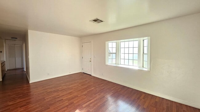 Photo - Lancaster Living at Its Best – Upgraded 3BR with Yard & Garage