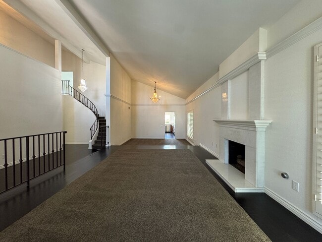 Building Photo - 4925 Regla Ct