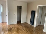 Photo - 120 E Willard St