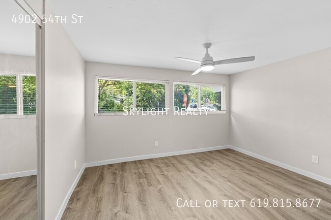 Photo - 4902 54th St