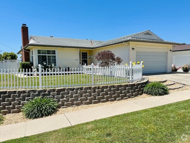 Building Photo - Adorable 3 bedroom in La Mesa! Rental