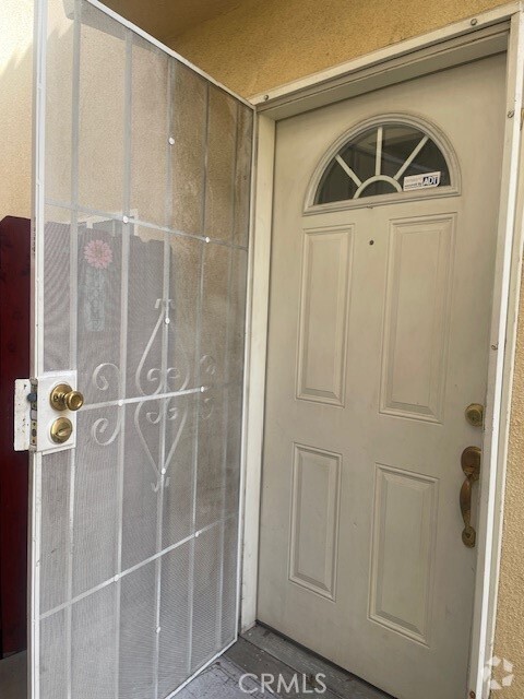 Building Photo - 8425 Burnet Ave Rental