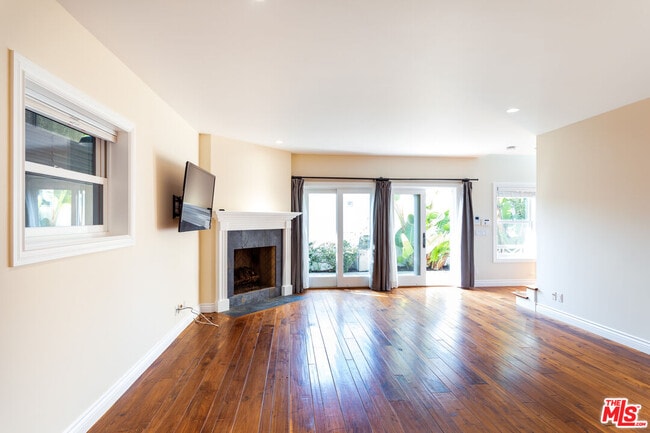 Photo - 702 Pacific Ave