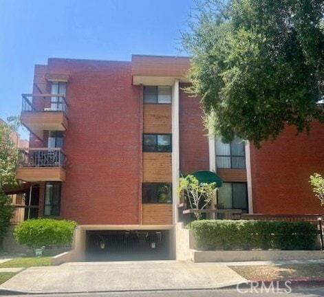 Building Photo - 511 N Jackson St Unit 103