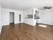 Photo - 11915 Burbank Blvd