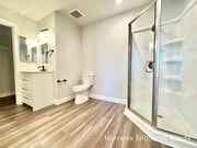 Photo - 619 N Kingsley Dr