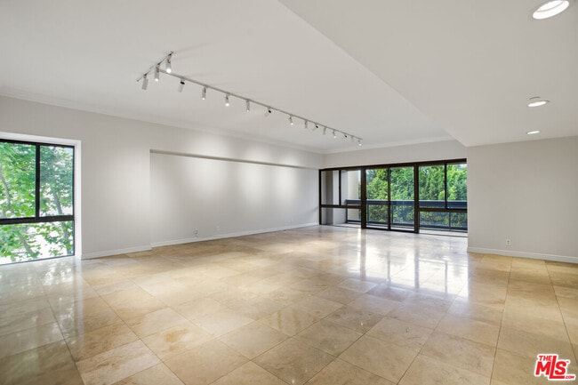 Photo - 10445 Wilshire Blvd Unit 305