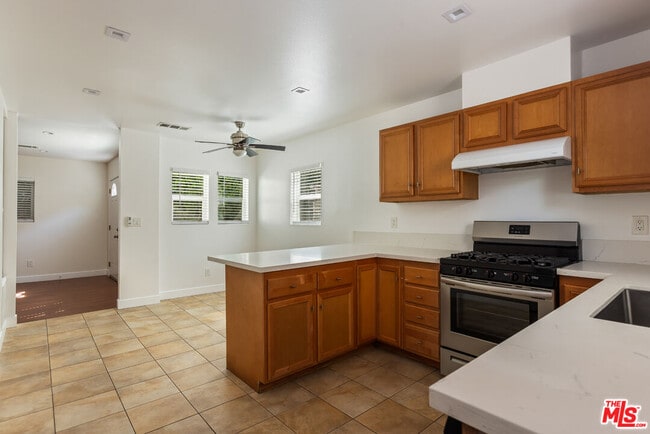 Photo - 1206 Beachwood Dr