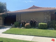Photo - 6633 S Sherbourne Dr House