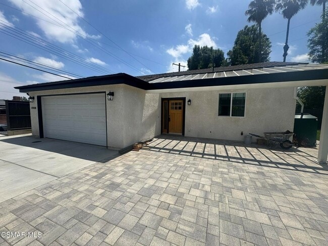 Photo - 17018 Midwood Dr House