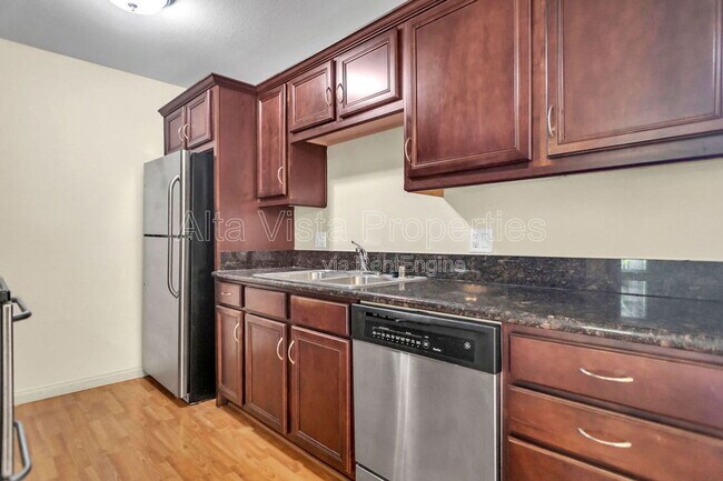 Photo - 5252 Orange Ave Unit 323