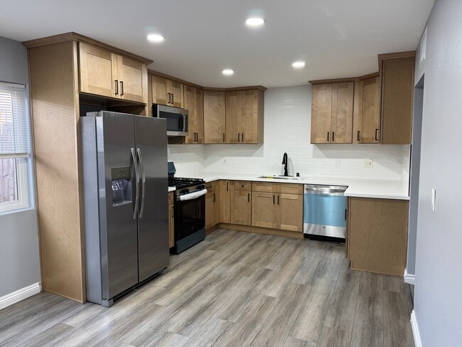 Photo - 347 W 67th St Unit 1