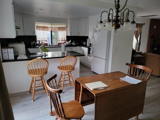 Photo - 4529 Emerald Ave Unit Room 1