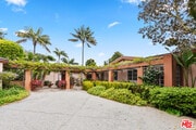 Photo - 7122 Dume Dr