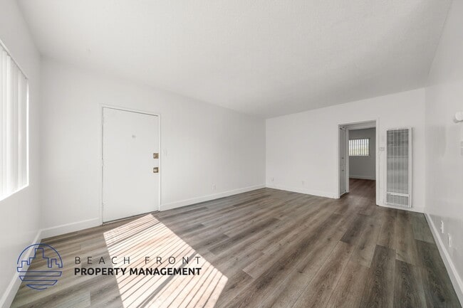 Photo - 940-942 S. Flower St.