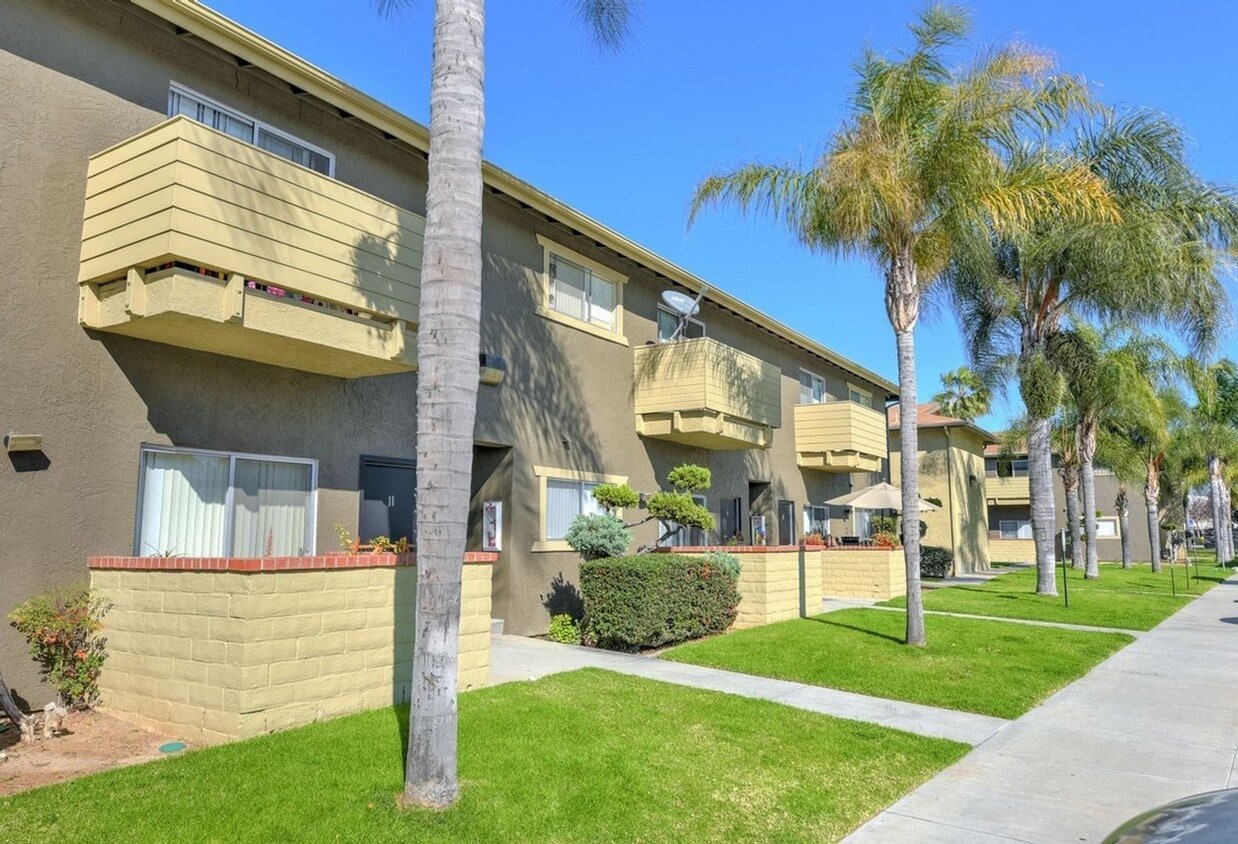 Floor Plan - Charming 2-Bedroom, 1-Bath Upstairs Apartment N...