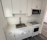 Kitchen - 5430 W 118th St Unit B