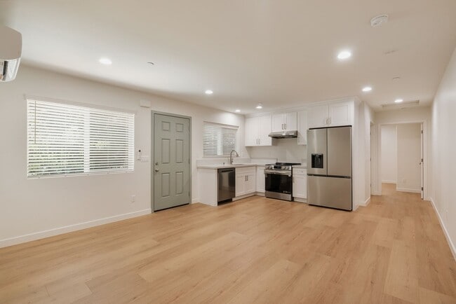 Photo - 2 Bed | 2 Bath | Alhambra School District Unit B