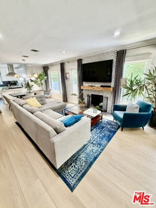 Photo - 1202 N Poinsettia Pl