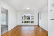 1BD, 1BA - 636SF - Living Room - Crenshaw Family Apts
