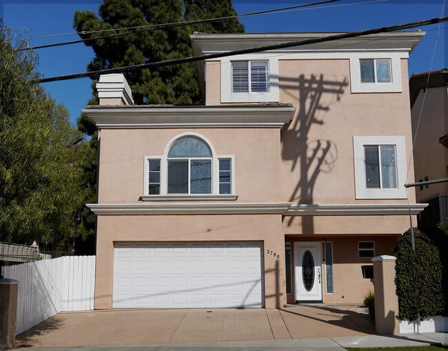 Photo - 3780 Lenawee Ave