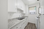 Photo - 333 Rexford Dr Unit 7