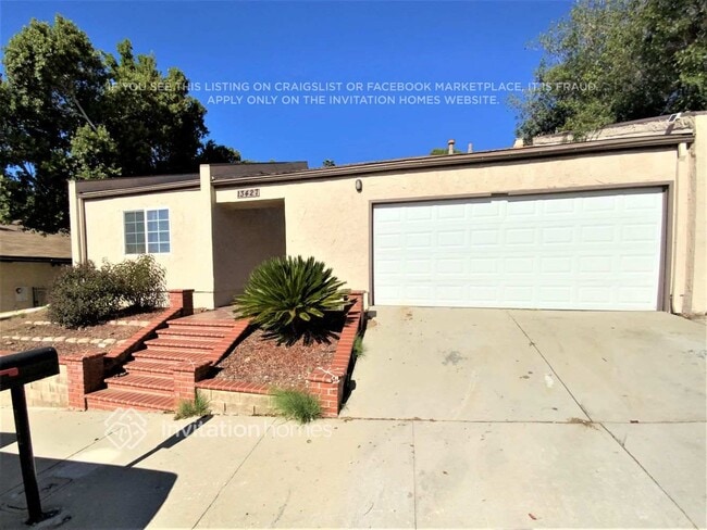 Building Photo - 13427 Almetz St