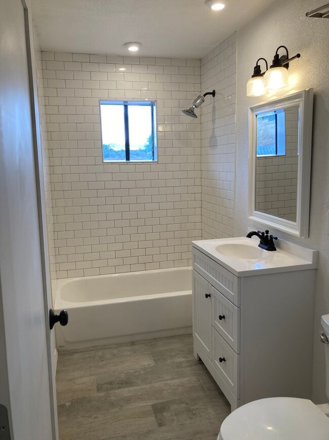 Photo - Studio in Oak Trails Estates-Gorgeous Views (Utilities Included)