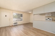 1BR, 1BA - 546SF - Living Room - 10210 Mountair Ave