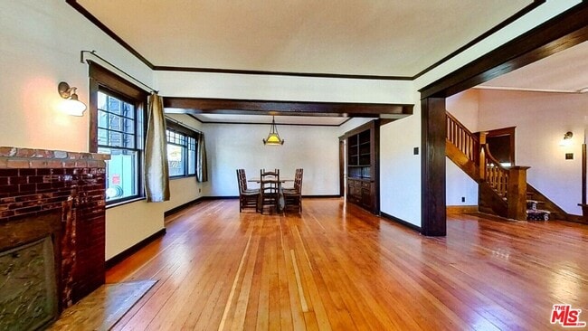 Photo - 216 Mt Washington Dr