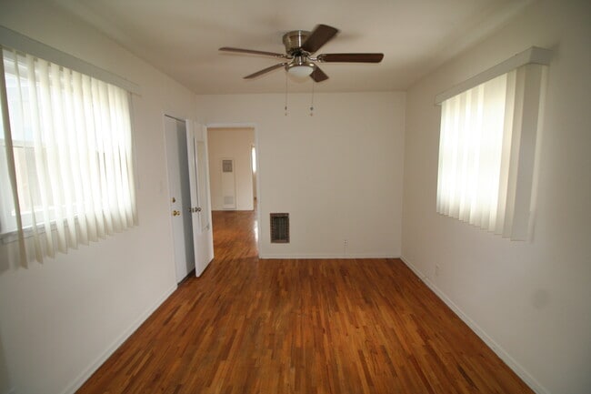 Photo - 1336 Berkeley St Unit 4