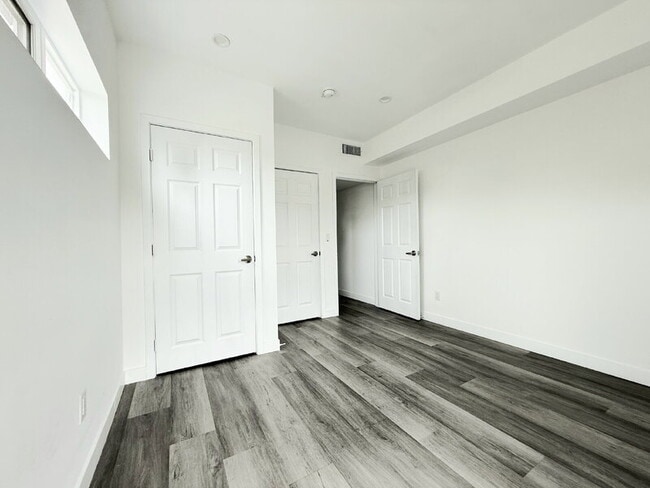 Photo - 1260 Leighton Ave