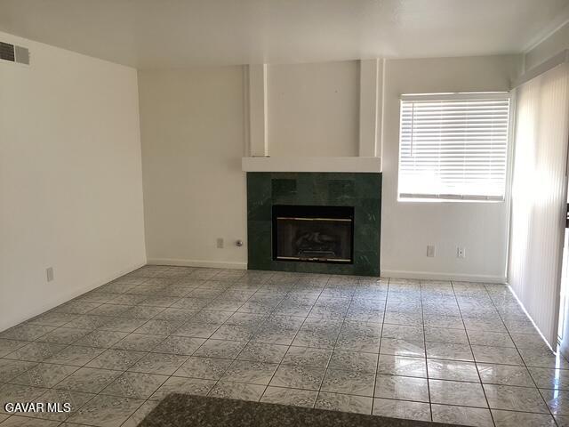 Photo - 43863 5th St