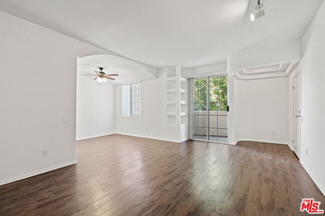 Photo - 1402 Wellesley Ave Unit 101