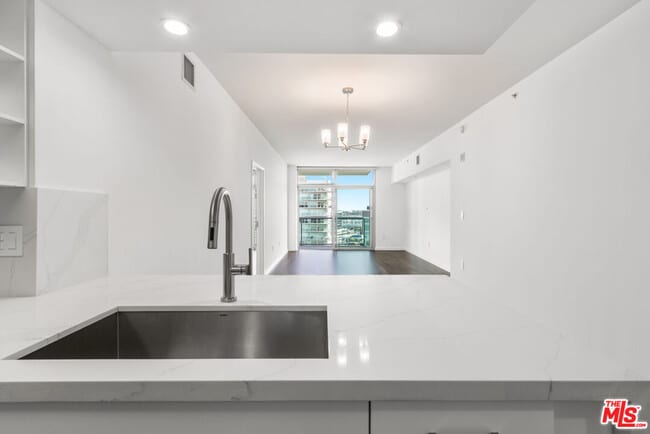 Photo - 13700 Marina Pointe Dr Unit 1631