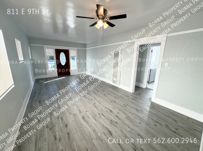Photo - 811 E 9th St Apartment