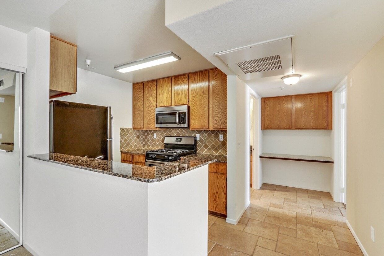 Floor Plan - 2 Bed 2 Bath