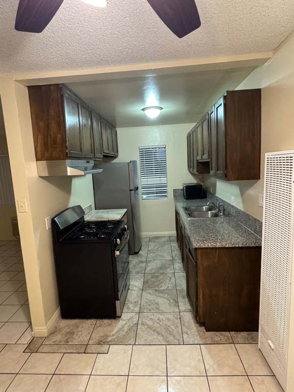 Photo - 1193 N Ardmore Ave Unit 9