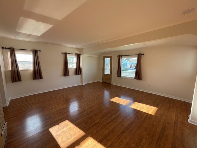 Photo - 10122 Imperial Ave