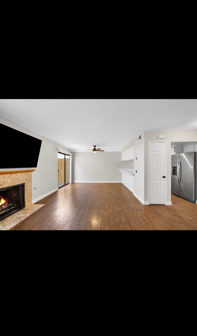 Photo - 5291 Colodny Dr