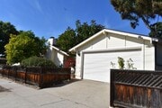 Photo - 3 bd 2 ba, House With Pool (San Carlos 92119)
