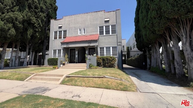 Photo - 1532 Rosalia Rd Unit 3/4