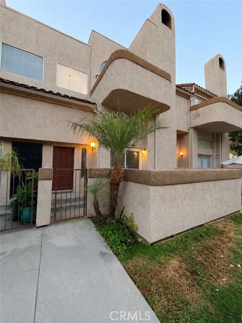 Building Photo - 2032 S Bon View Ave Unit B