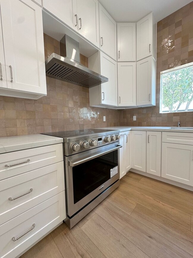 Photo - 1135 Scofield Dr Unit 1135-A