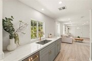 Photo - 10607 Whitegate Ave