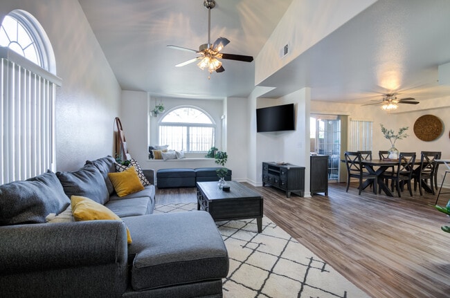 Photo - Bayview Hills – Military Housing