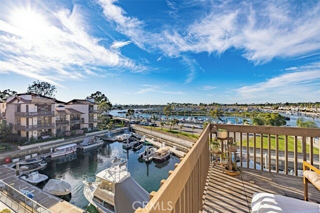 Photo - 5327 Marina Pacifica Dr Unit Key19